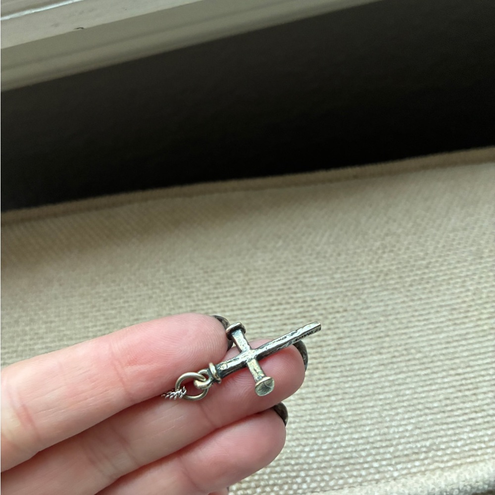Retired! EUC! James Avery Sterling Silver Nail Cross Pendant Necklace - Picture 4 of 8